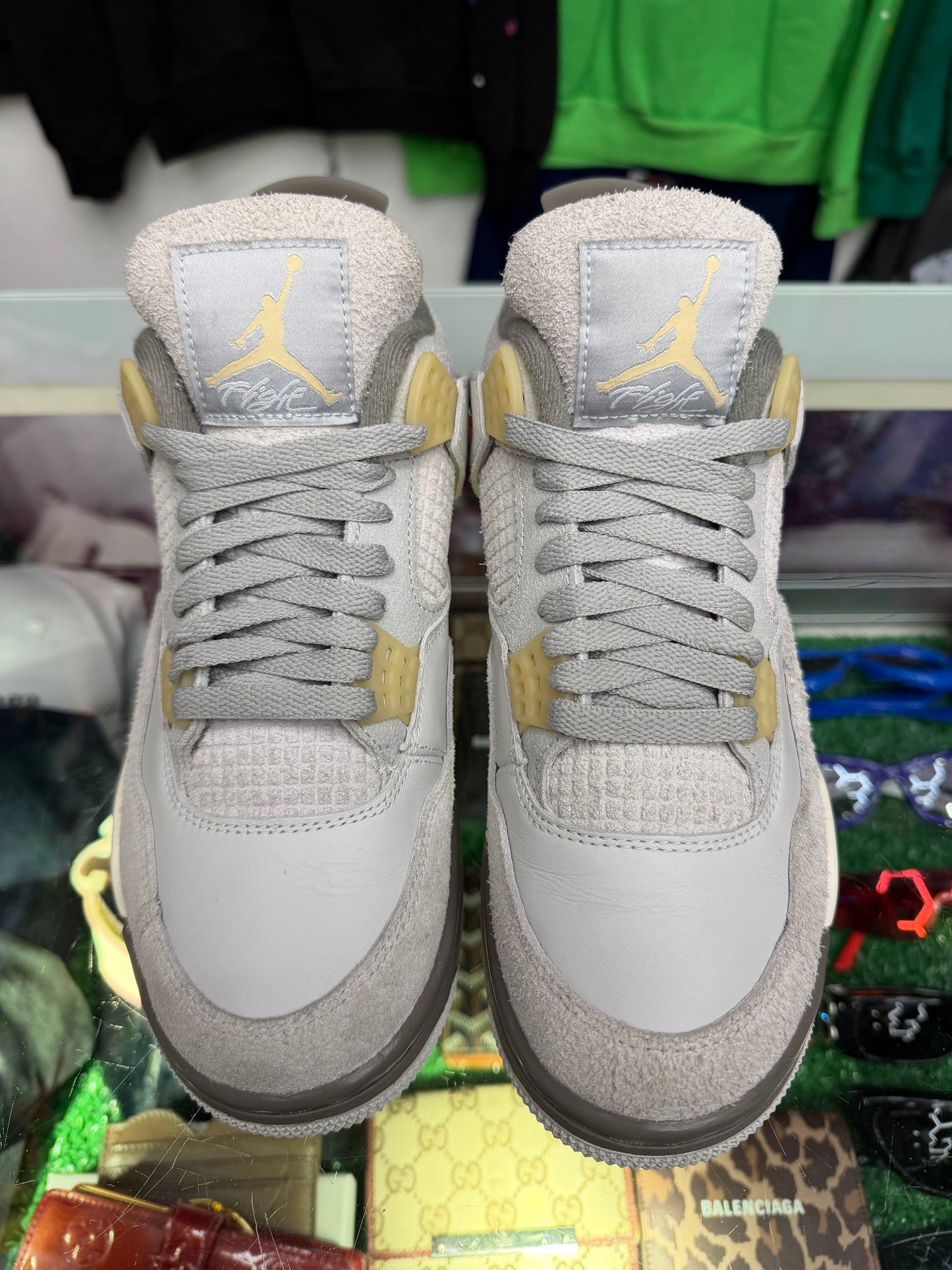 JORDAN 4 CRAFT (PRE-OWNED W/ BOX)