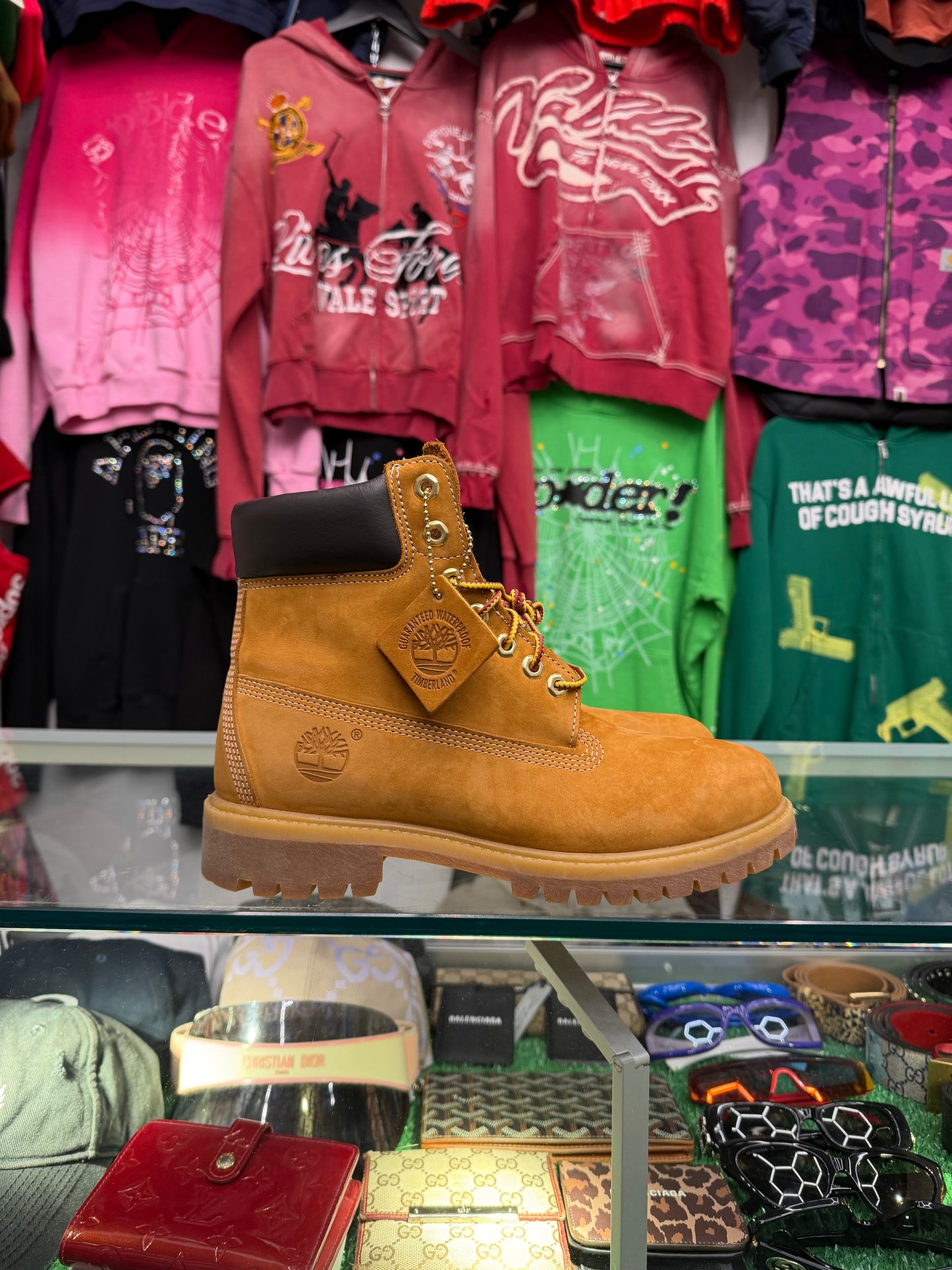 TIMBERLAND PREMIUM 6 INCH BOOT (PRE-OWNED W/ BOX)