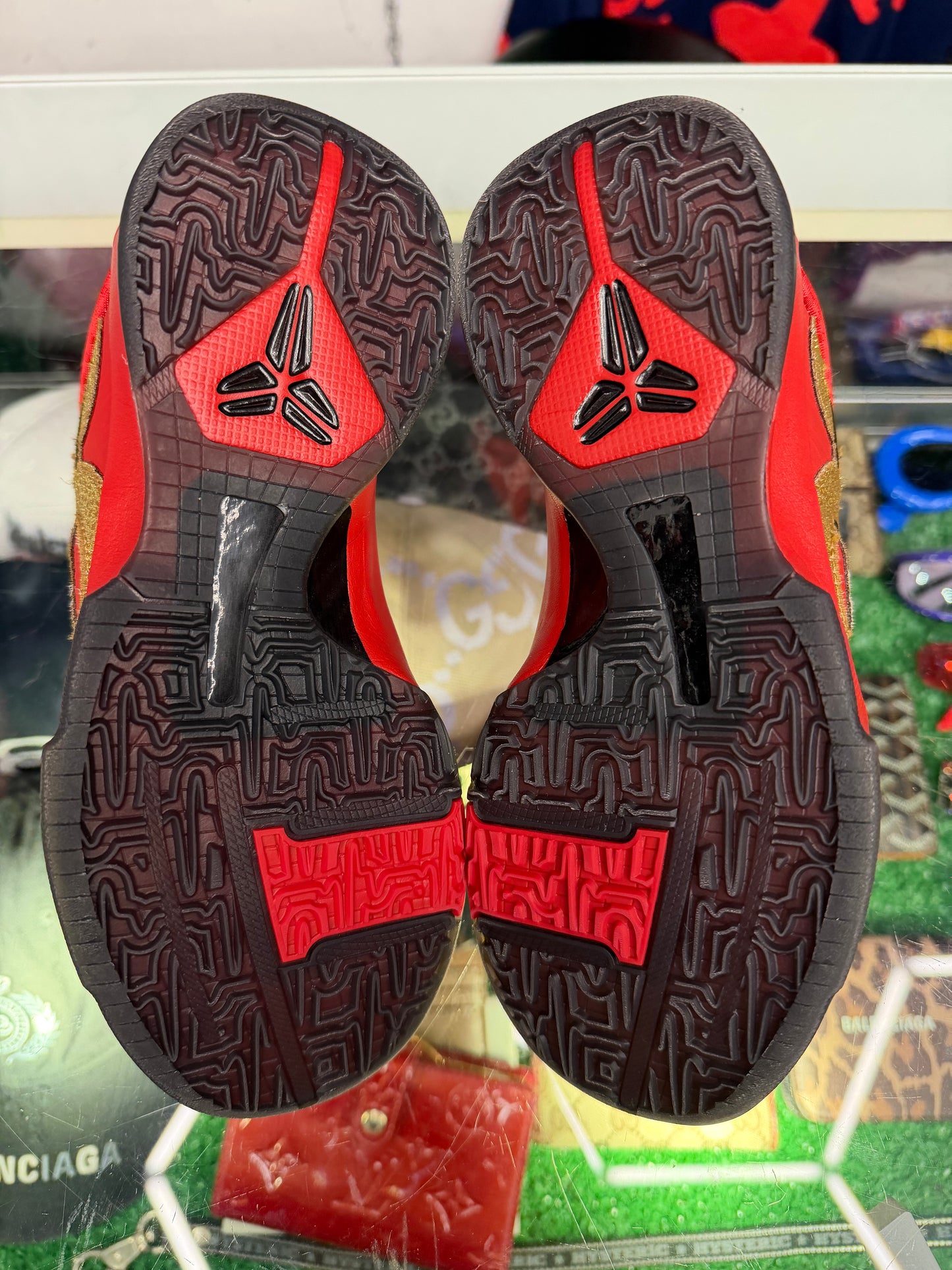 KOBE 5 PROTO YEAR OF THE DRAGON (PRE-OWNED W/ BOX)
