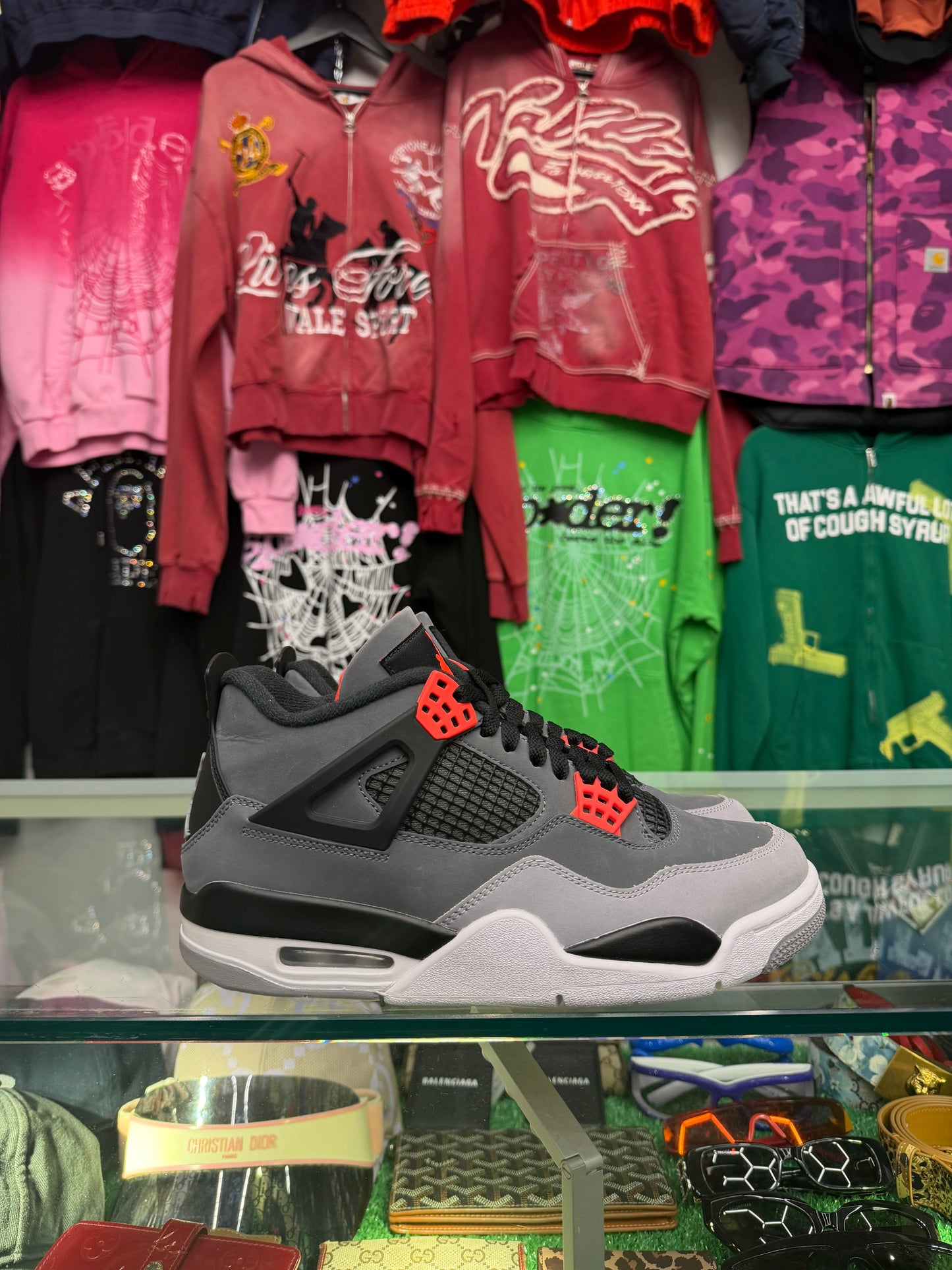 JORDAN 4 INFRARED (PRE-OWNED W/ BOX)
