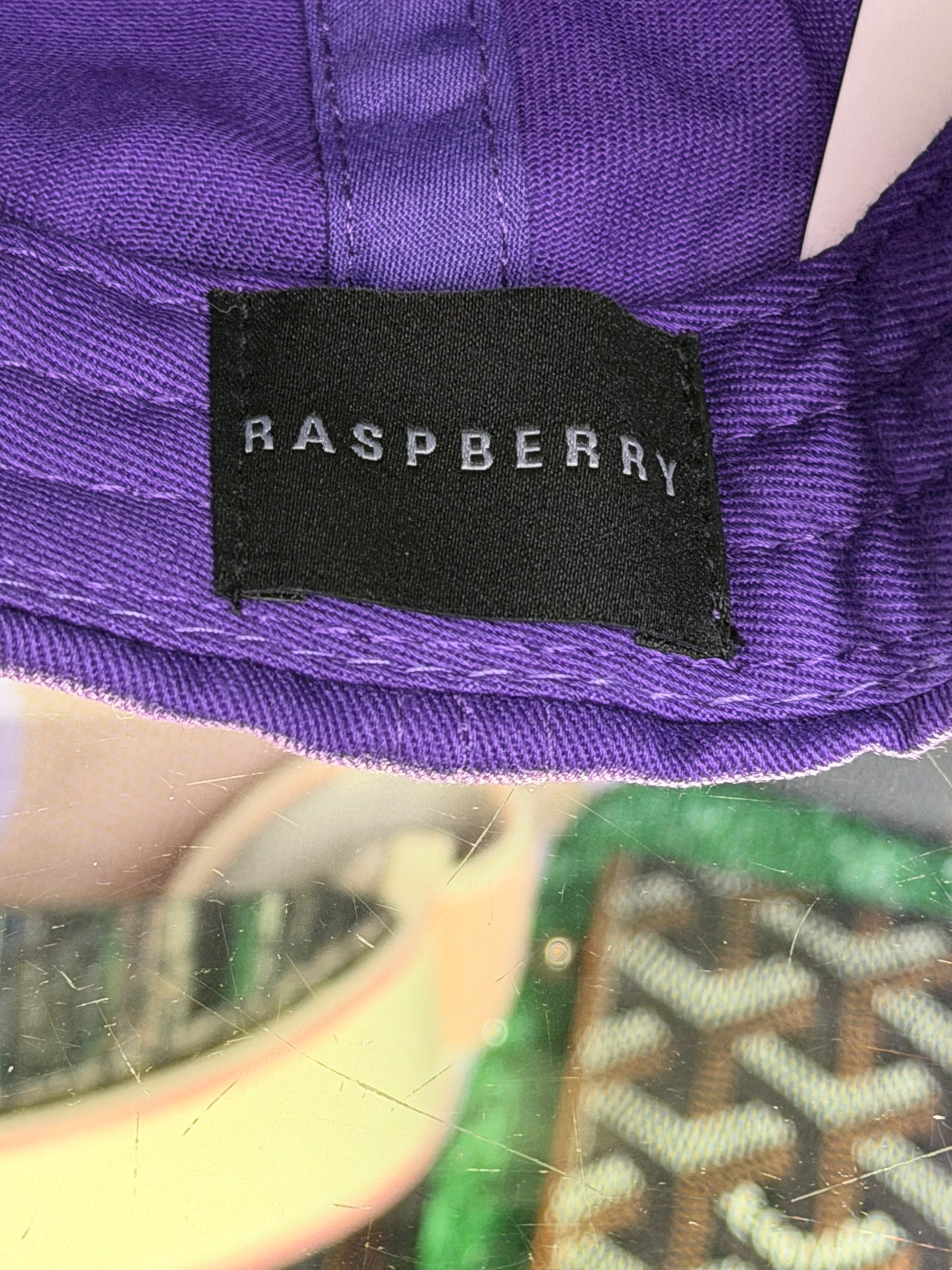 GV GALLERY RASPBERRY HILL FUTURE HAT (BRAND NEW)