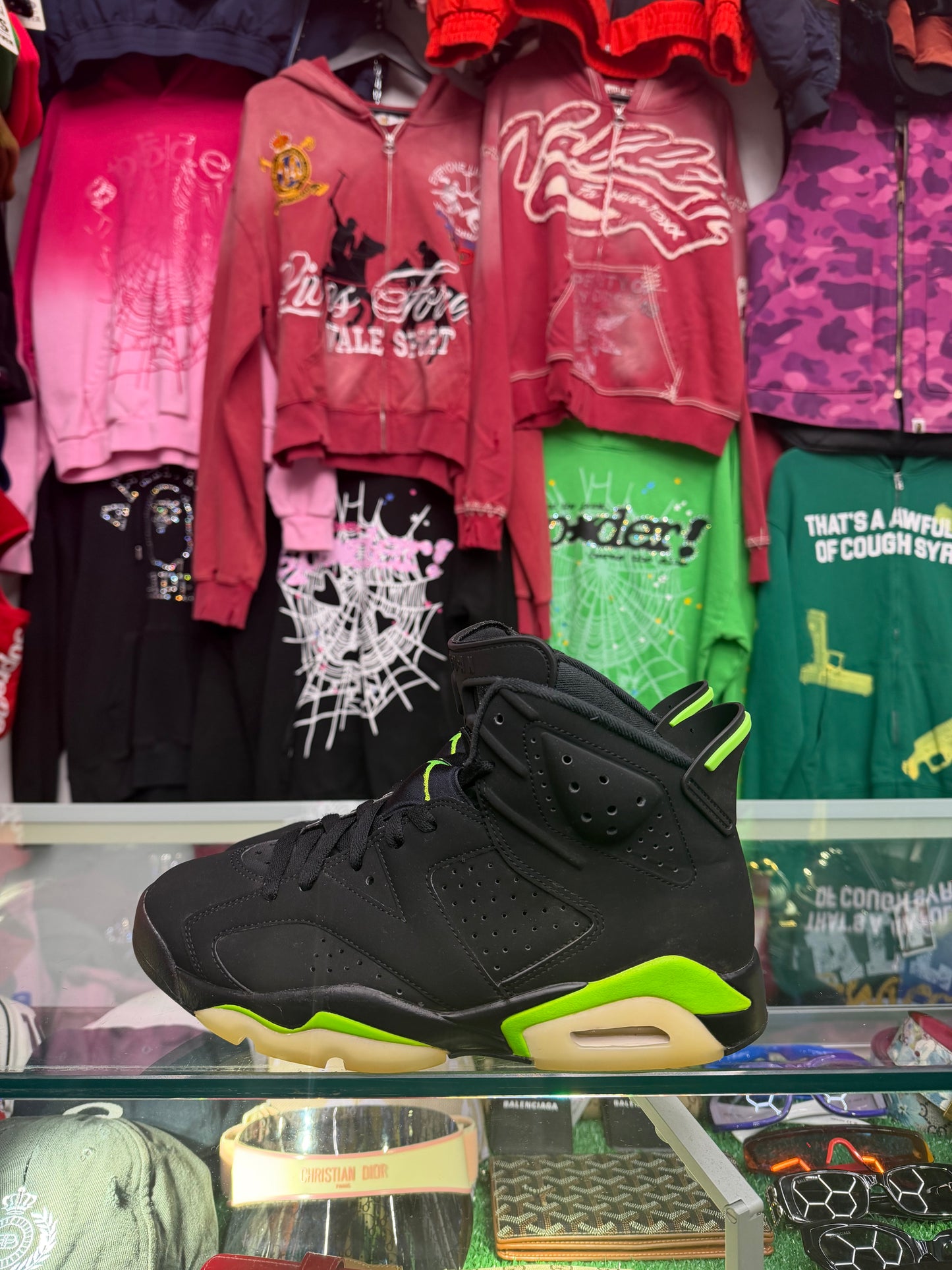 JORDAN 6 ELECTRIC GREEN (PRE-OWNED W/ BOX)