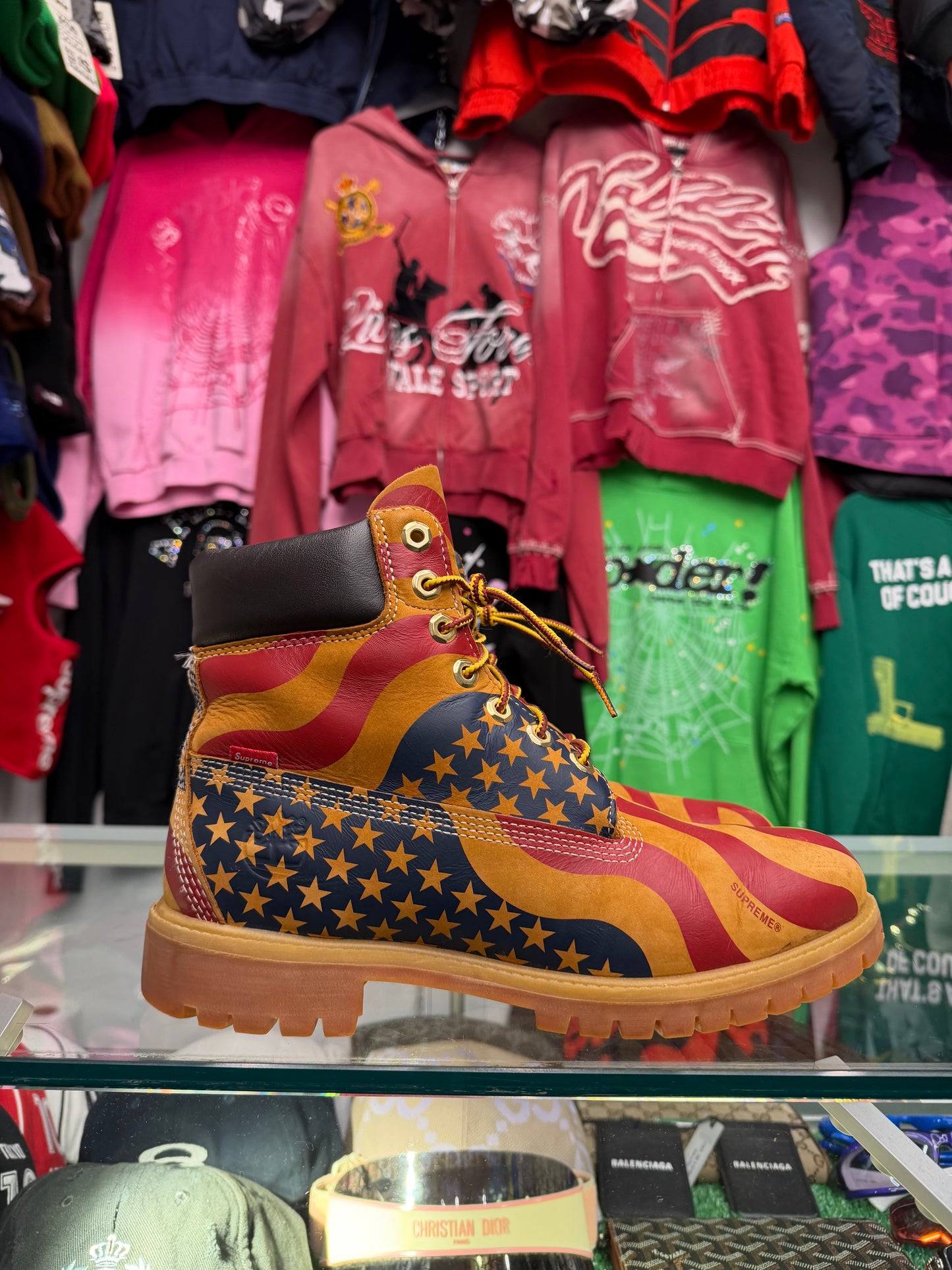SUPREME AMERICAN FLAG TIMBERLAND (PRE-OWNED W/ BOX)