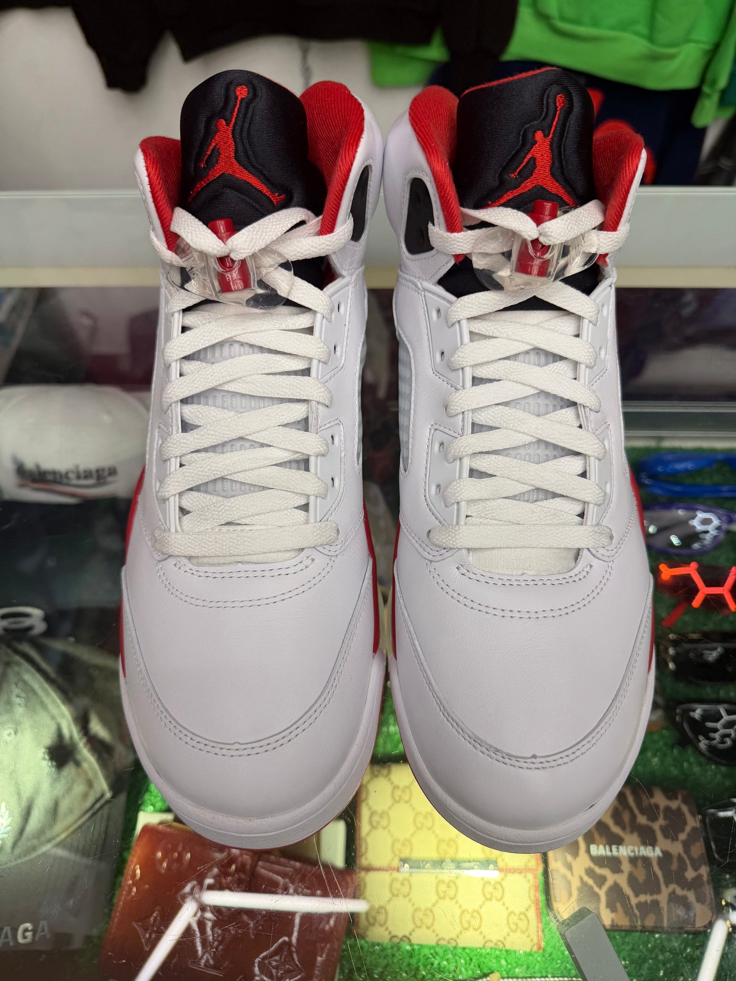 JORDAN 5 FIRE RED (PRE-OWNED W/ BOX)