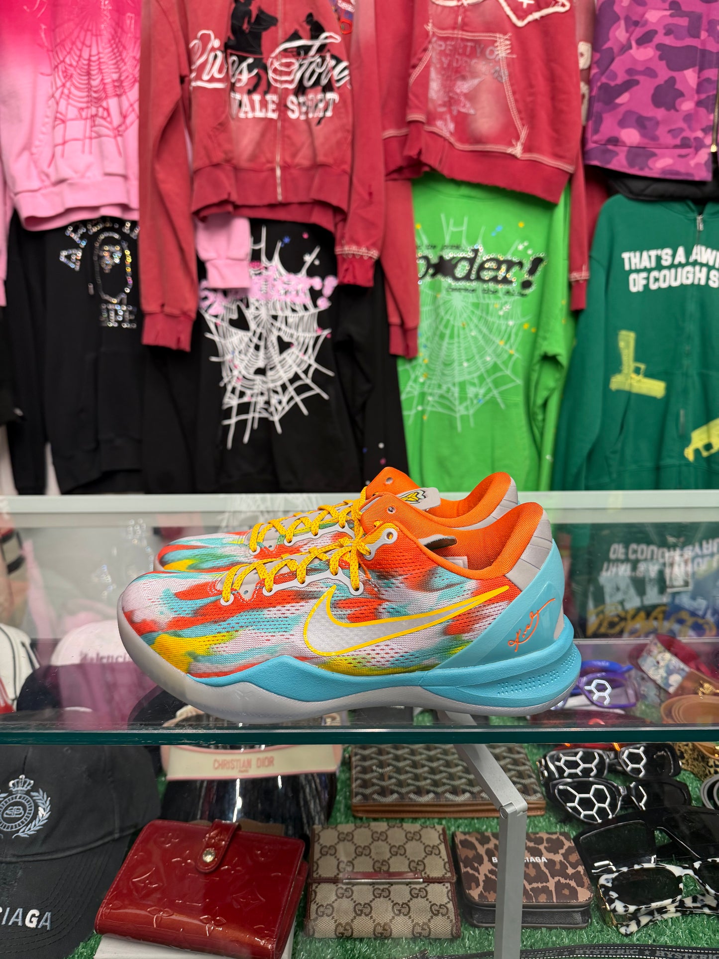 KOBE 8 VENICE BEACH (PRE-OWNED W/ BOX)
