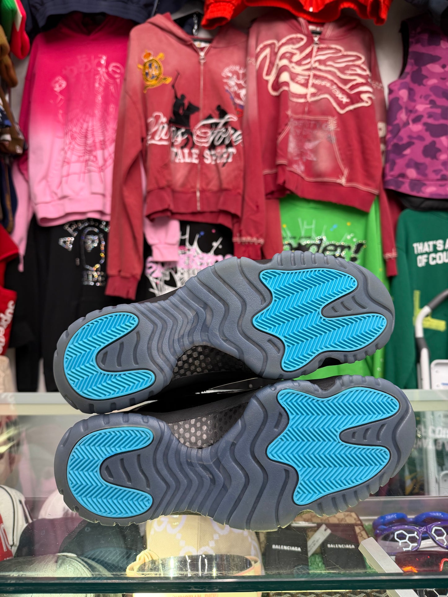 JORDAN 11 GAMMA BLUE (PRE-OWNED W/ BOX)