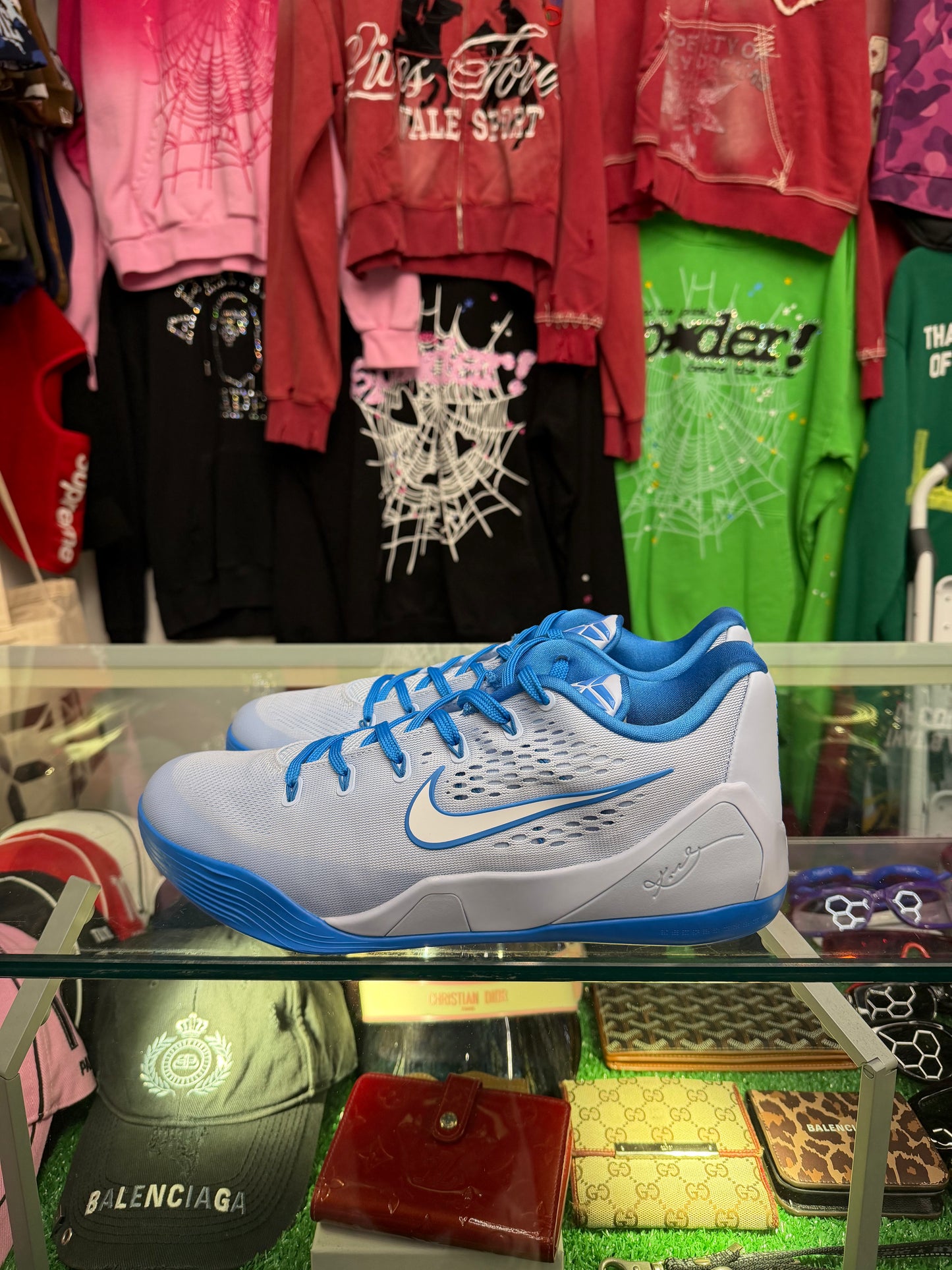 KOBE 8 PROTO HYDROGEN BLUE (PRE-OWNED W/ BOX)