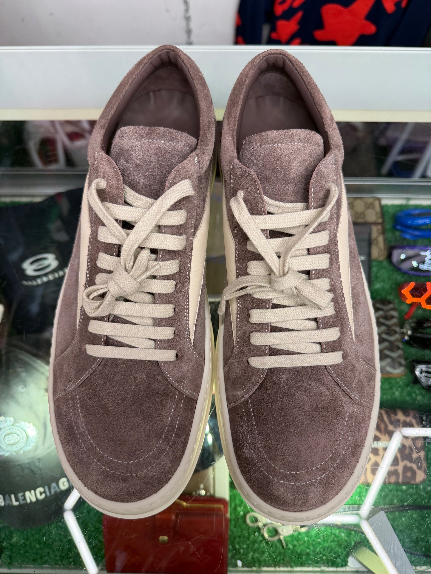 RICK OWENS LIDO VINTAGE DUST SNEAKER (PRE-OWNED W/ BOX)