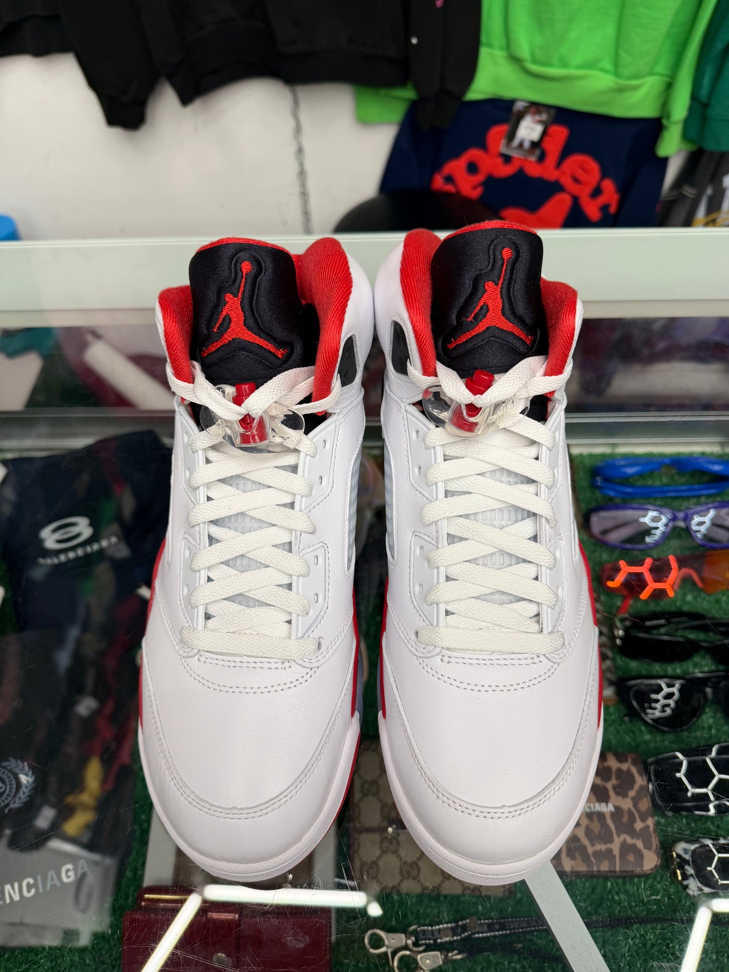 JORDAN 5 FIRE RED (BRAND NEW NO BOX)