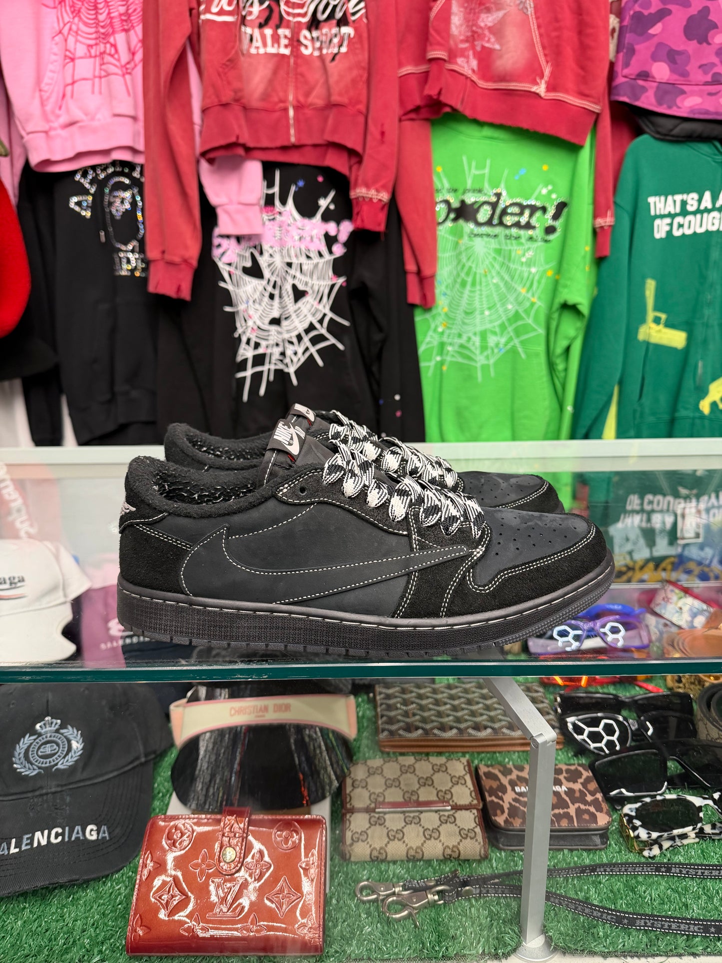 JORDAN 1 LOW X TRAVIS SCOTT PHANTOM (PRE-OWNED W/ BOX)