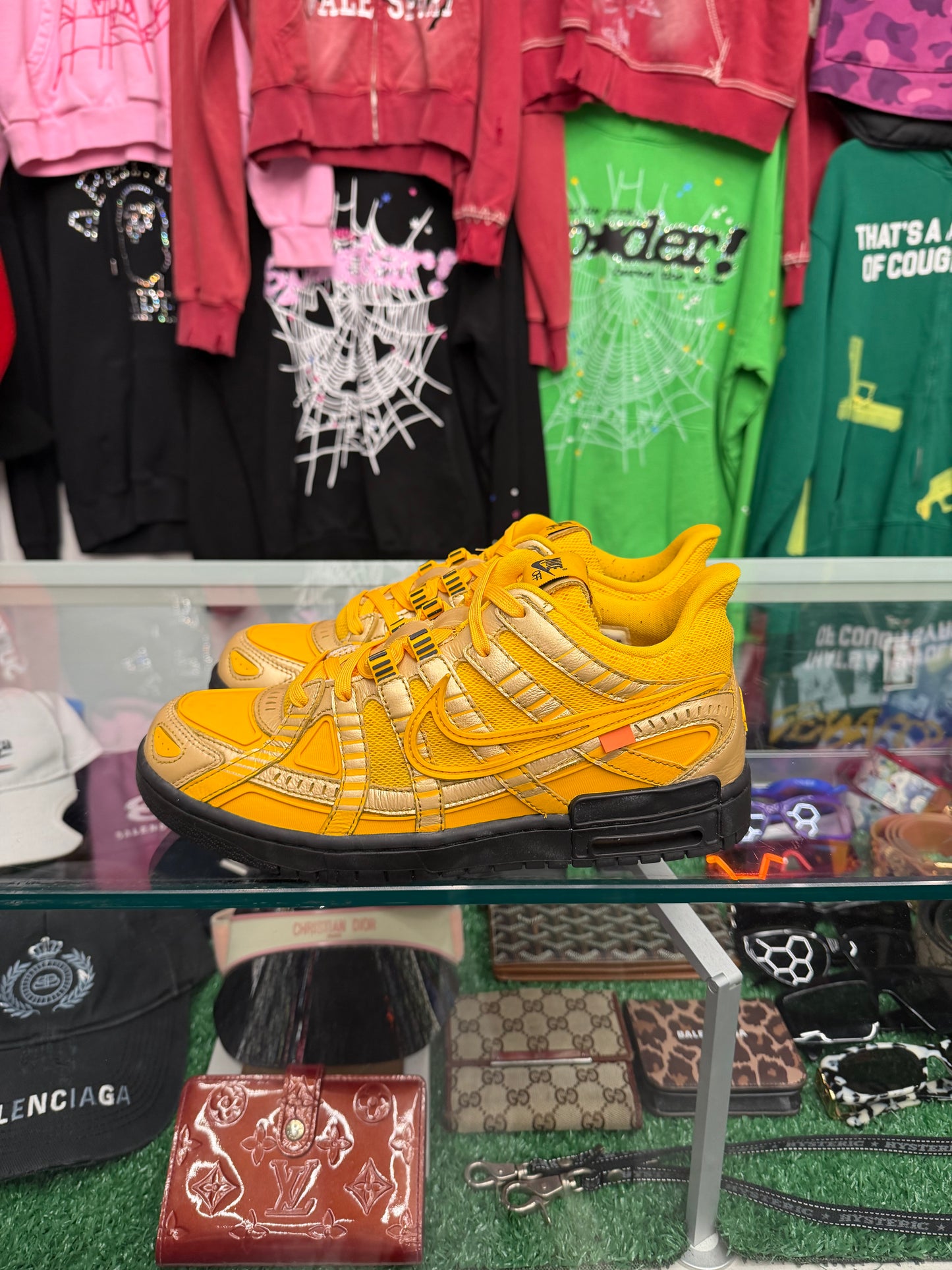 OFF WHITE RUBBER DUNK UNIVERSITY GOLD (PRE-OWNED NO BOX W/ ZIPTIE)
