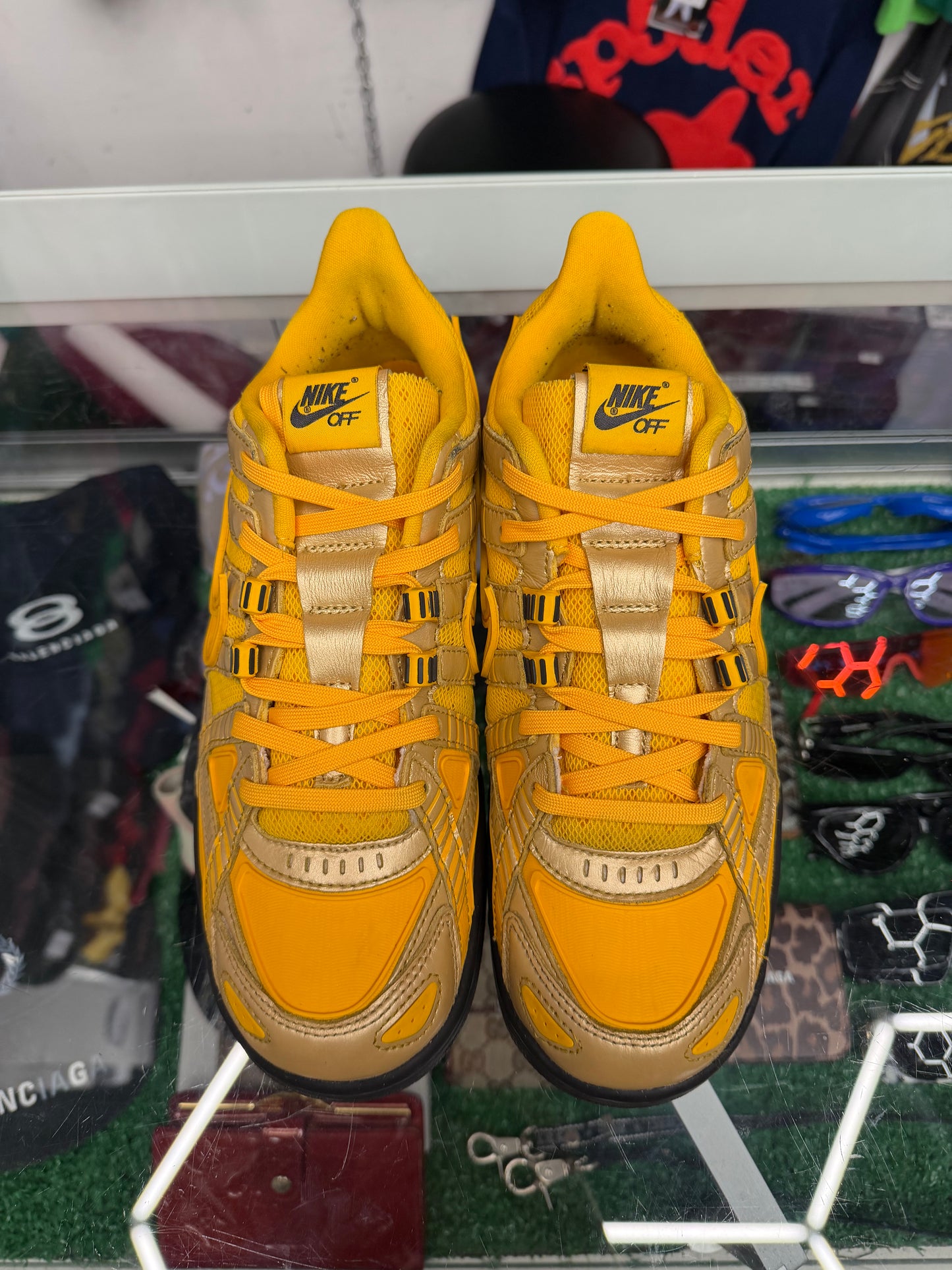 OFF WHITE RUBBER DUNK UNIVERSITY GOLD (PRE-OWNED NO BOX W/ ZIPTIE)