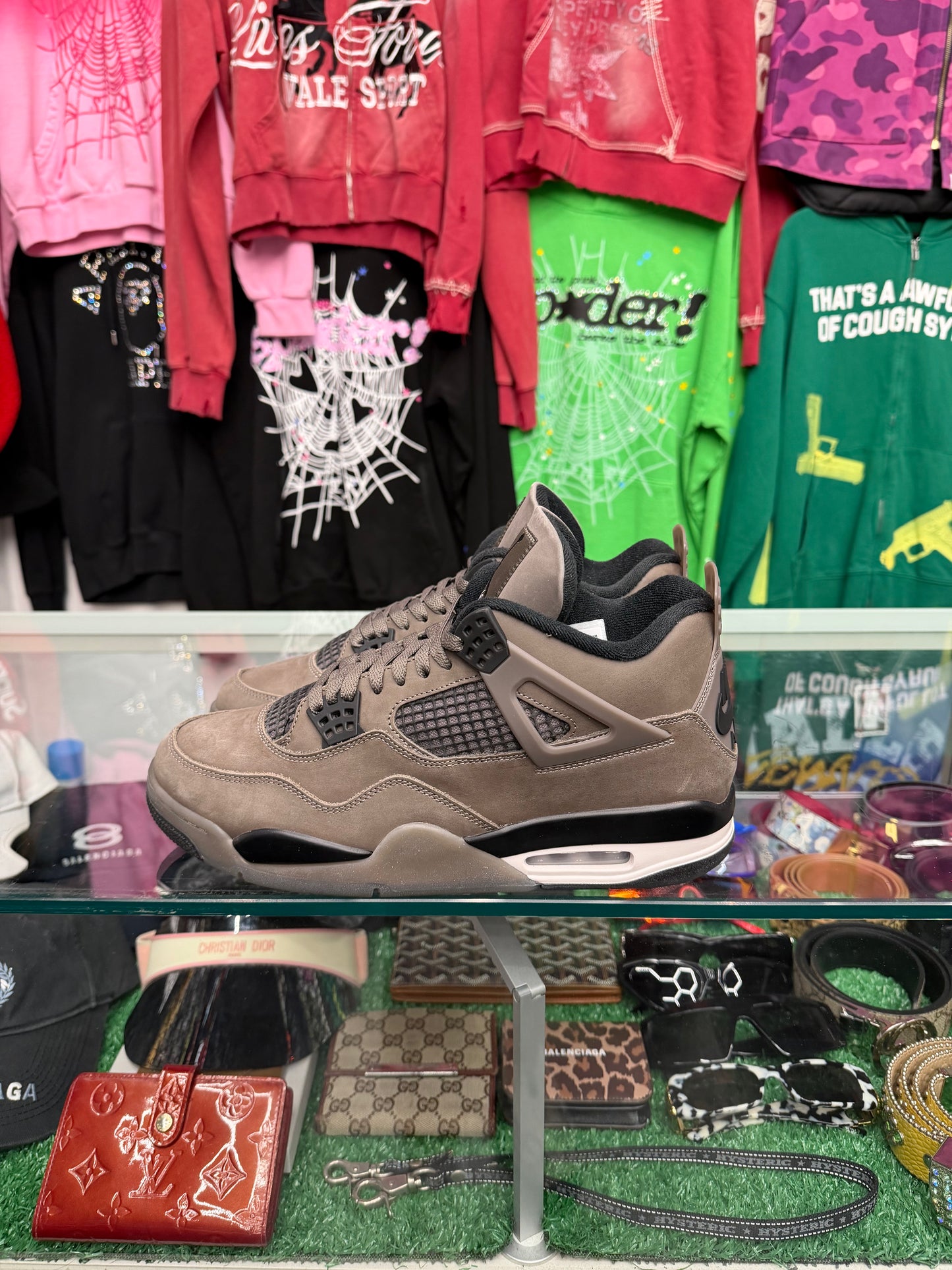 JORDAN 4 CAVESTONE (PRE-OWNED W/ BOX)