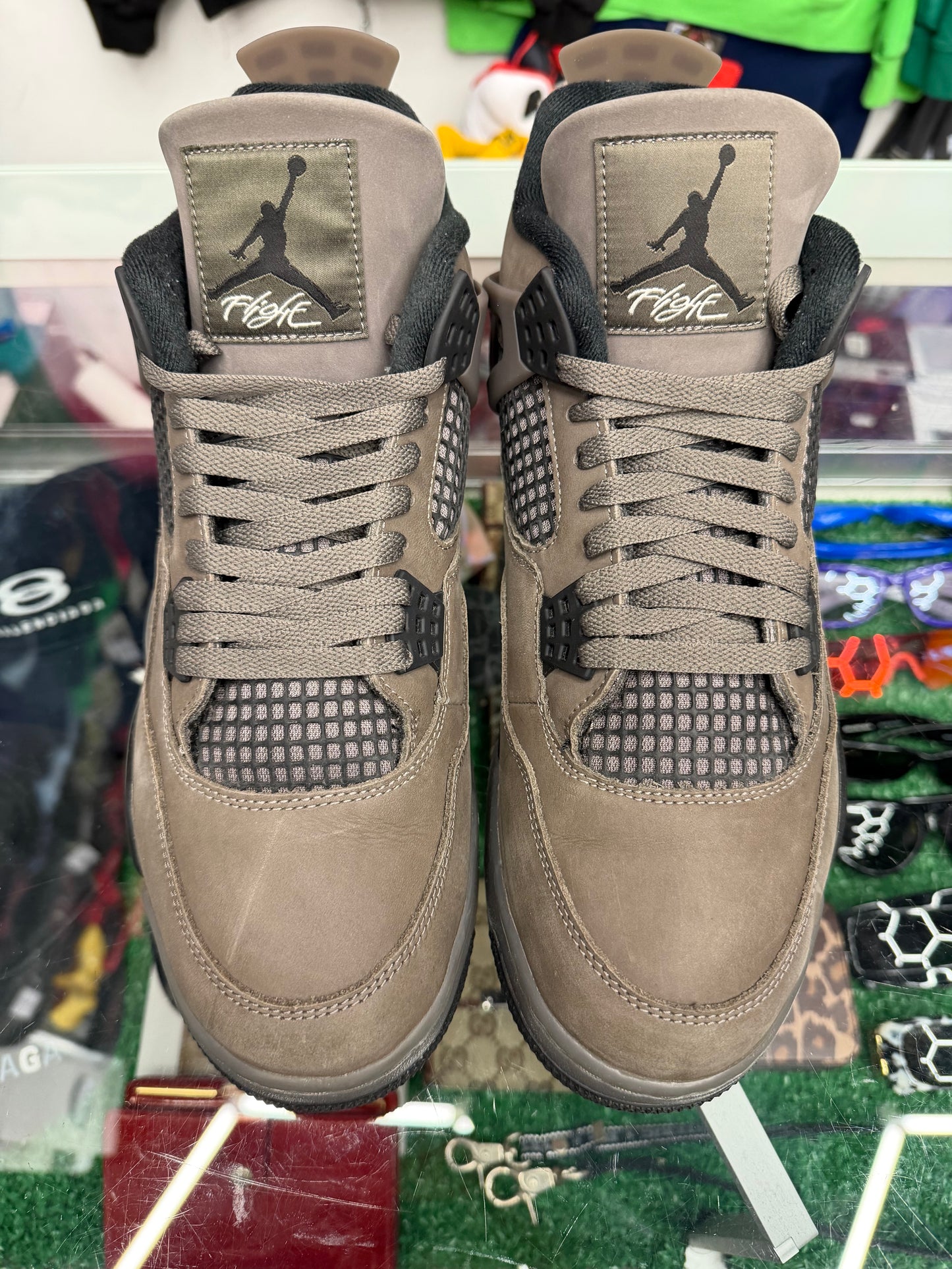 JORDAN 4 CAVESTONE (PRE-OWNED W/ BOX)