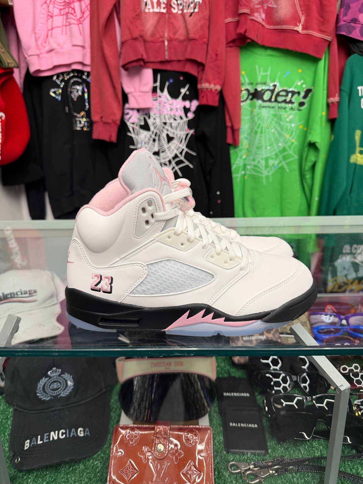 JORDAN 5 MEDIUM SOFT PINK (PRE-OWNED W/ BOX)