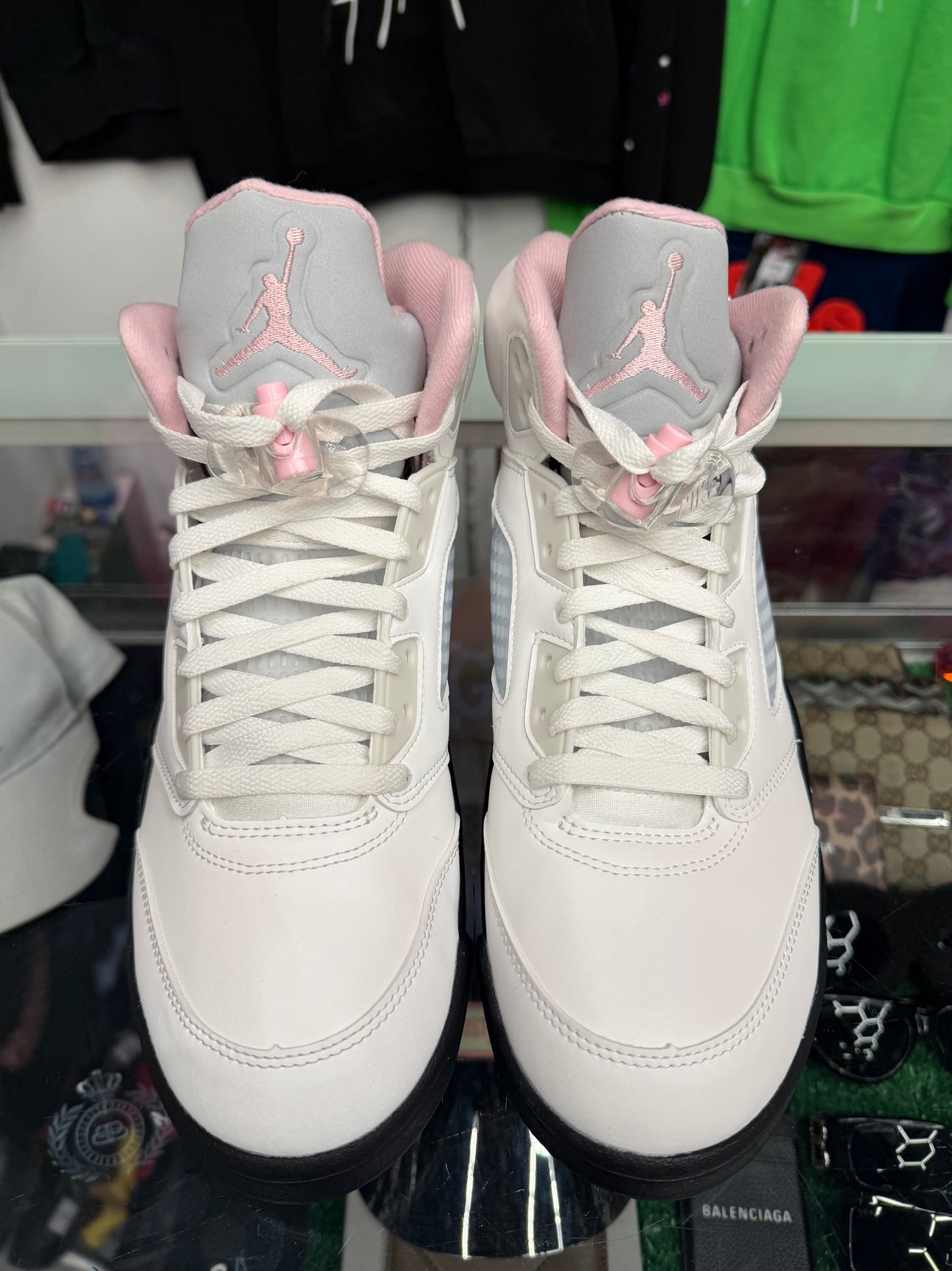 JORDAN 5 MEDIUM SOFT PINK (PRE-OWNED W/ BOX)