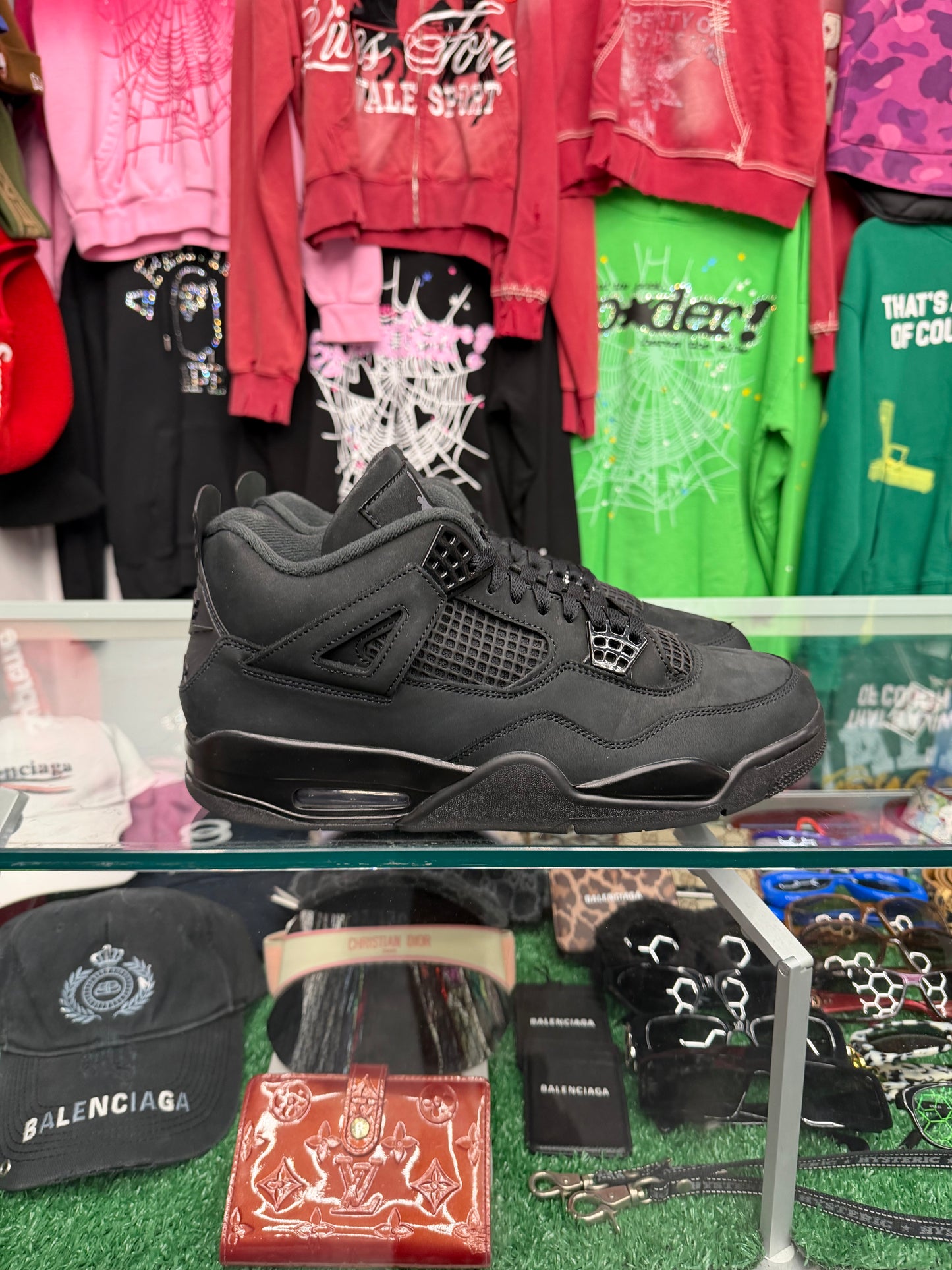 JORDAN 4 BLACK CAT (PRE-OWNED W/ BOX)