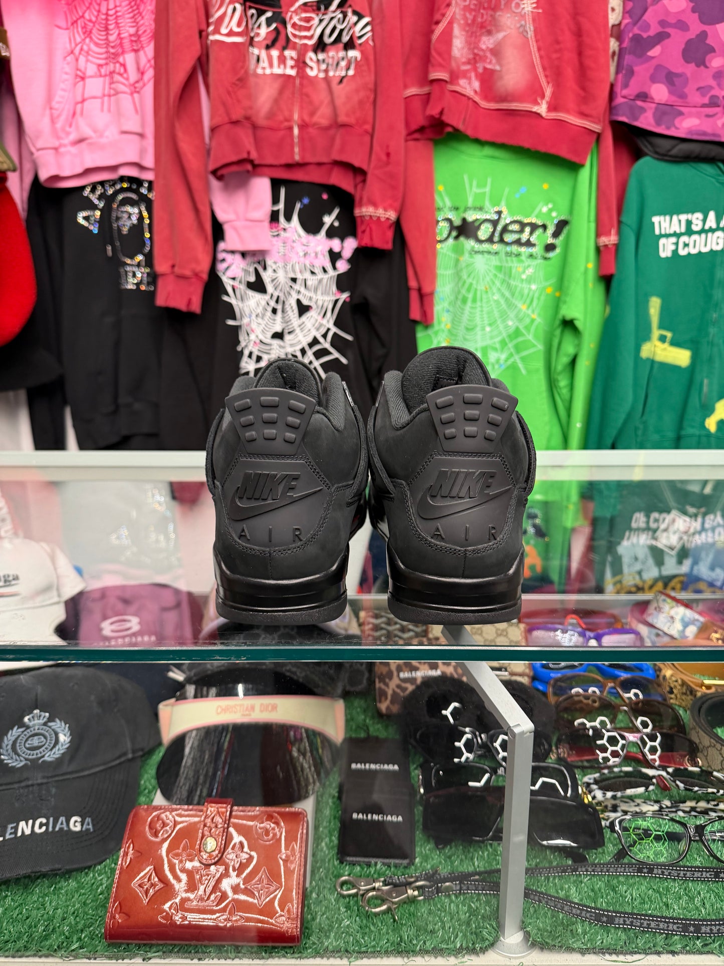 JORDAN 4 BLACK CAT (PRE-OWNED W/ BOX)