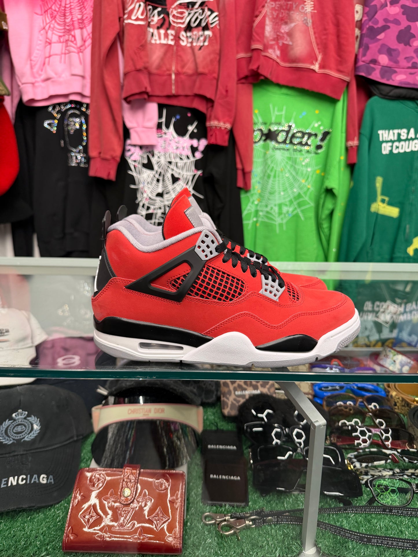 JORDAN 4 TORO BRAVO (PRE-OWNED W/ BOX)