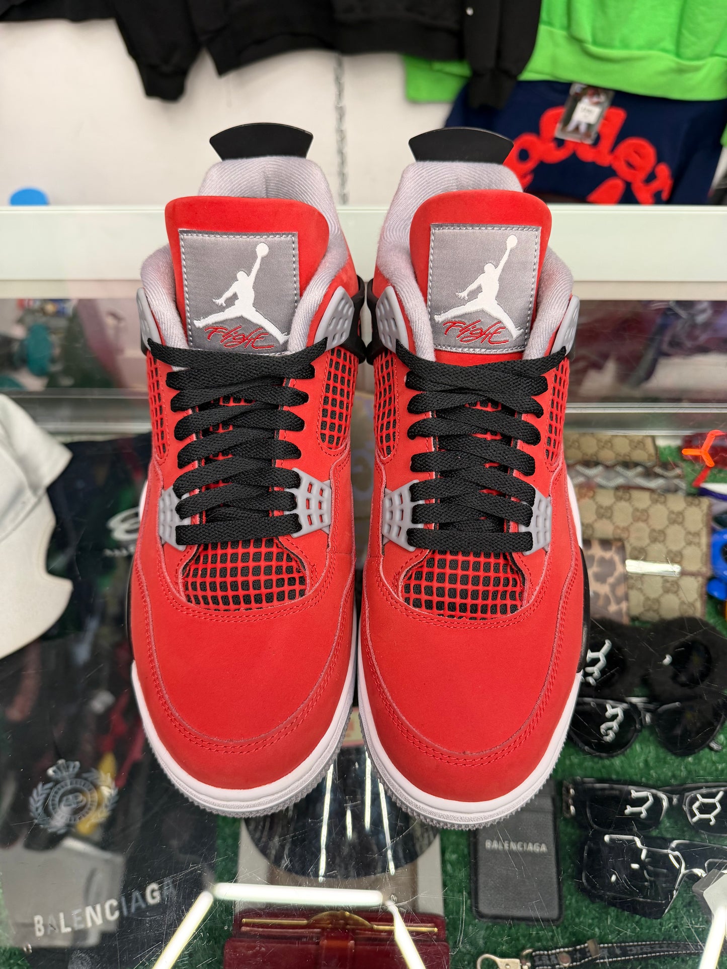 JORDAN 4 TORO BRAVO (PRE-OWNED W/ BOX)