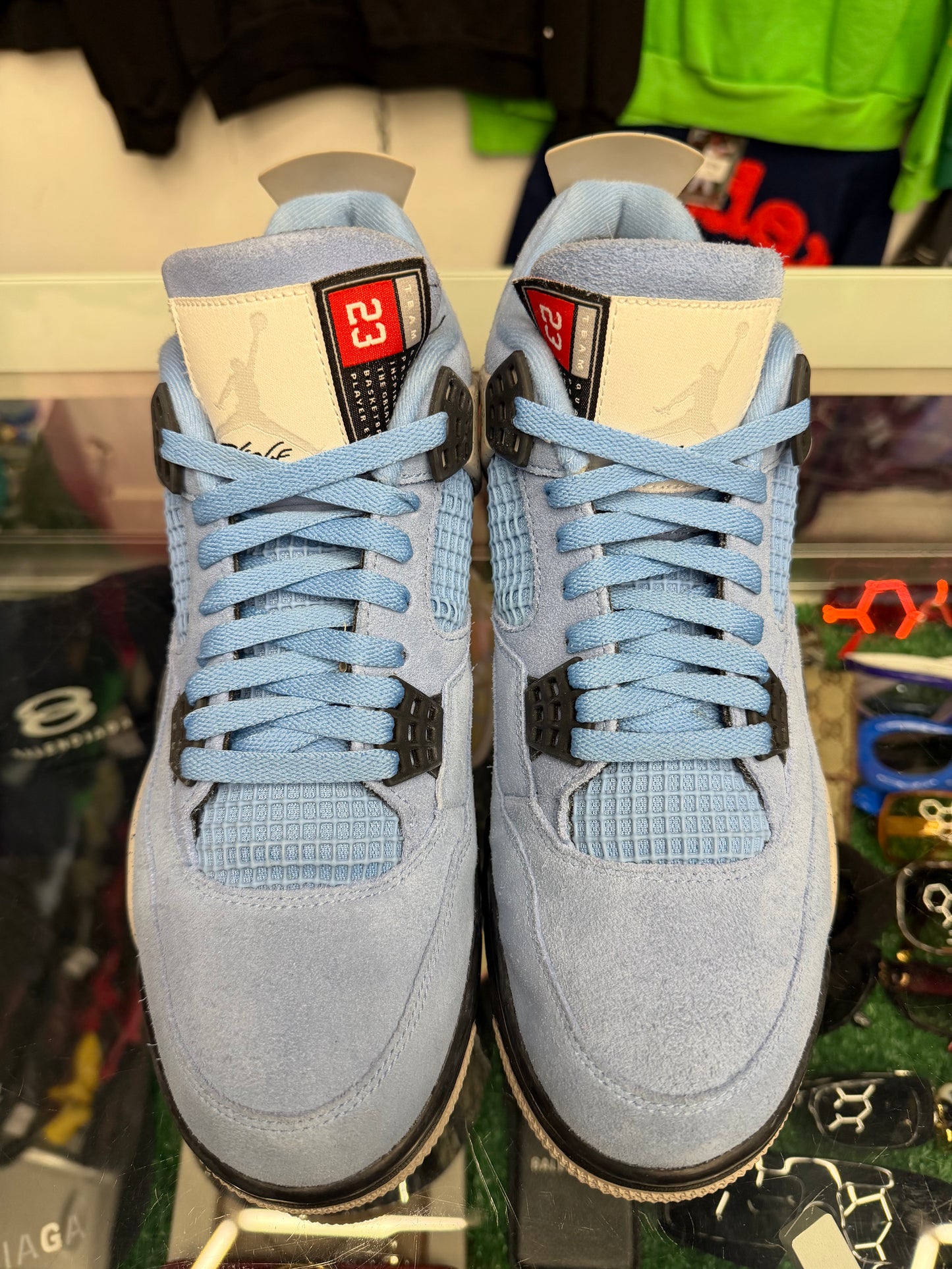 JORDAN 4 UNC (PRE-OWNED W/ BOX)