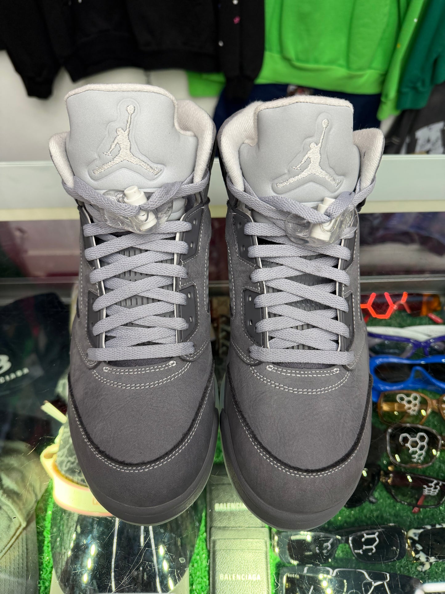 JORDAN 5 WOLF GREY (PRE-OWNED W/ BOX)