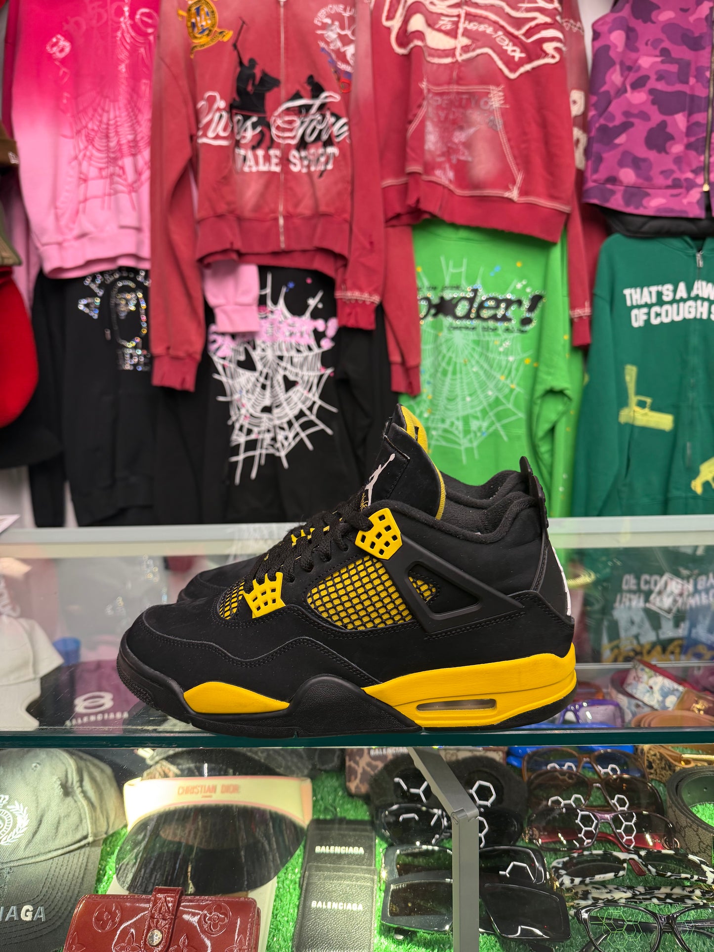 JORDAN 4 YELLOW THUNDER (PRE-OWNED W/ BOX)