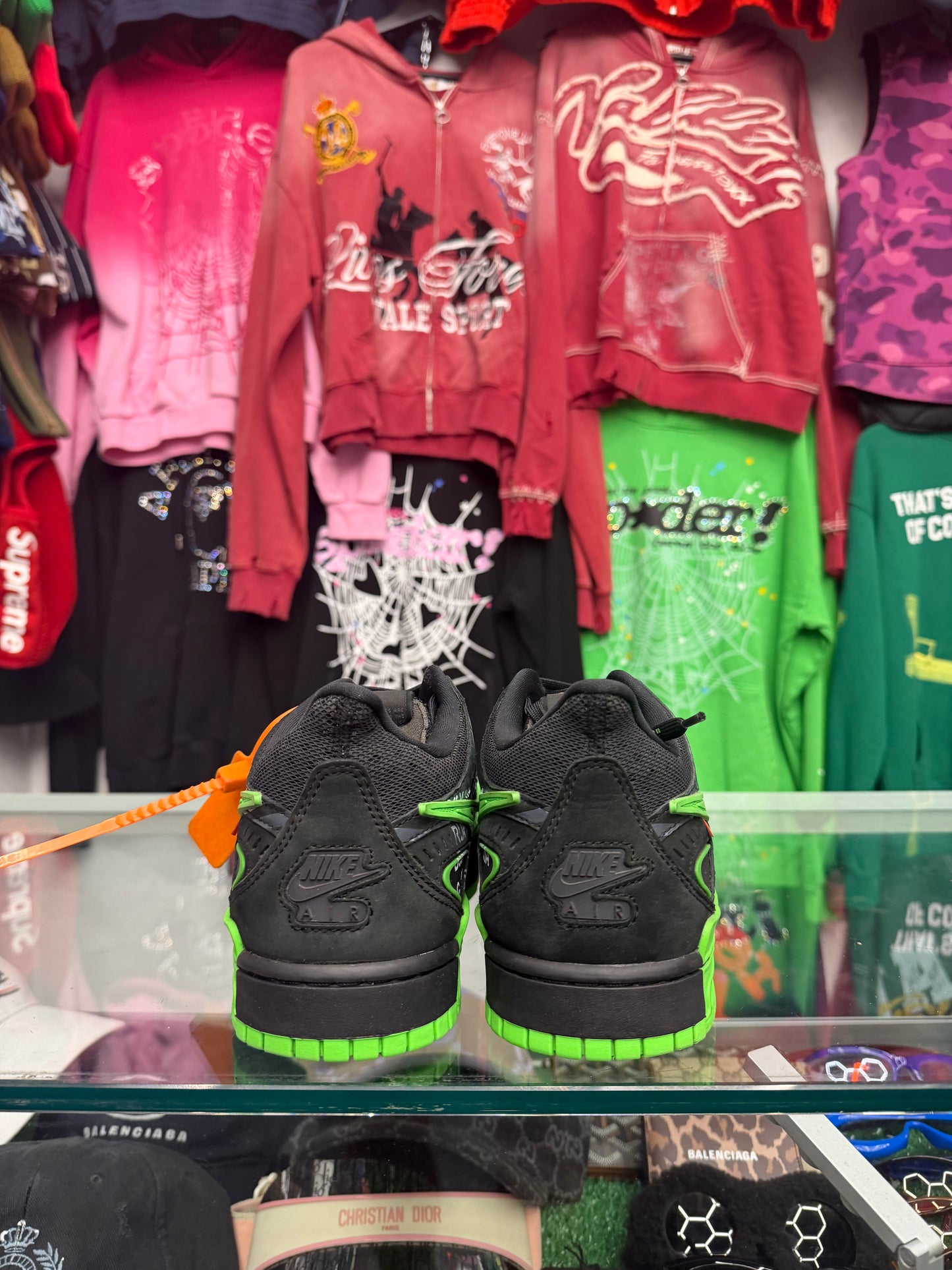 DUNK LOW OFFWHITE GREEN RUBBER DUNK (PRE-OWNED W/ BOX)