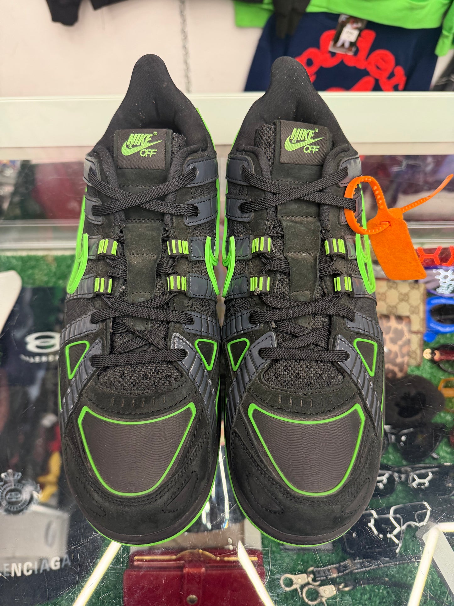 DUNK LOW OFFWHITE GREEN RUBBER DUNK (PRE-OWNED W/ BOX)