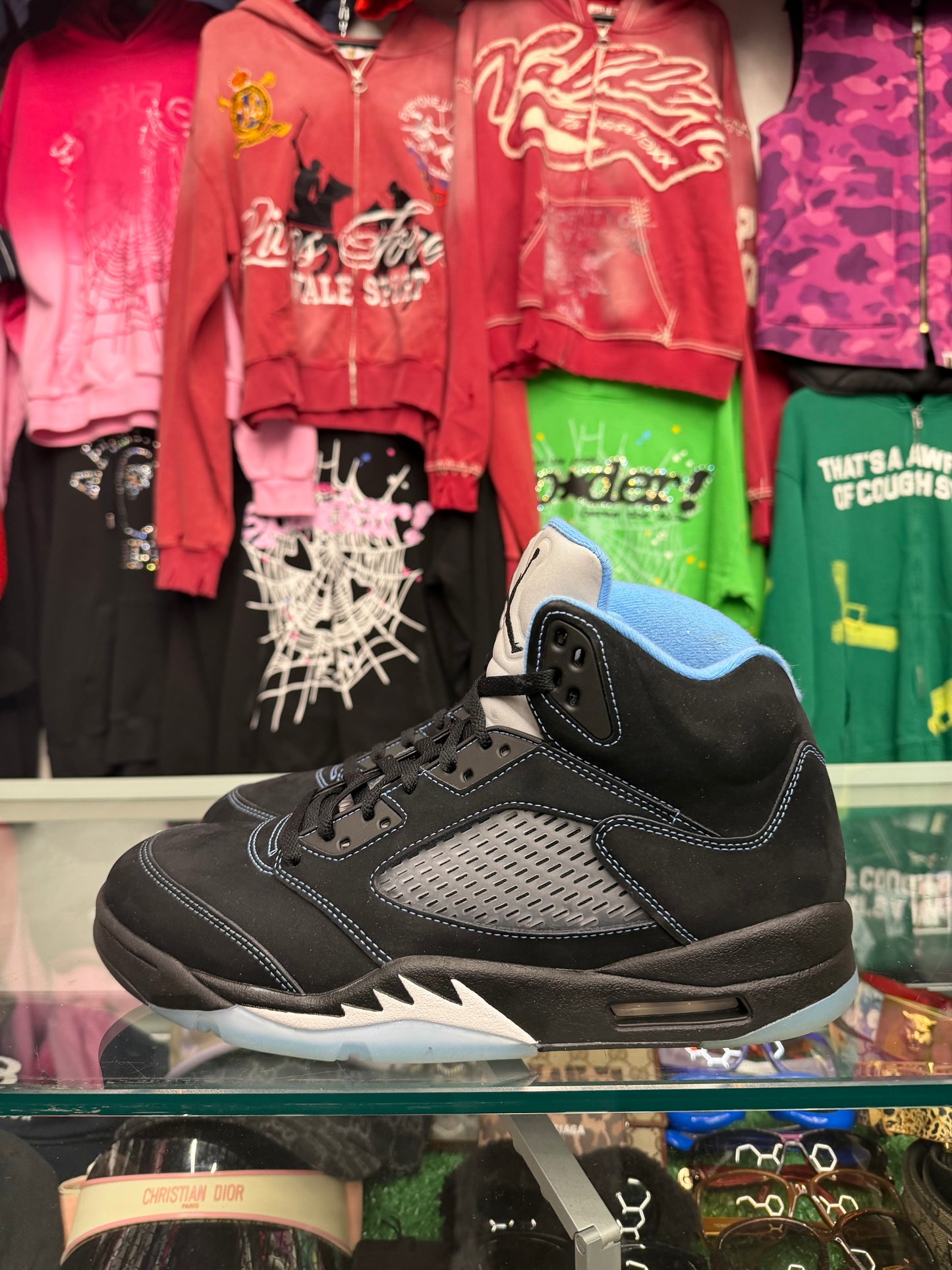 JORDAN 5 BLACK UNIVERSITY BLUE (PRE-OWNED W/ BOX)