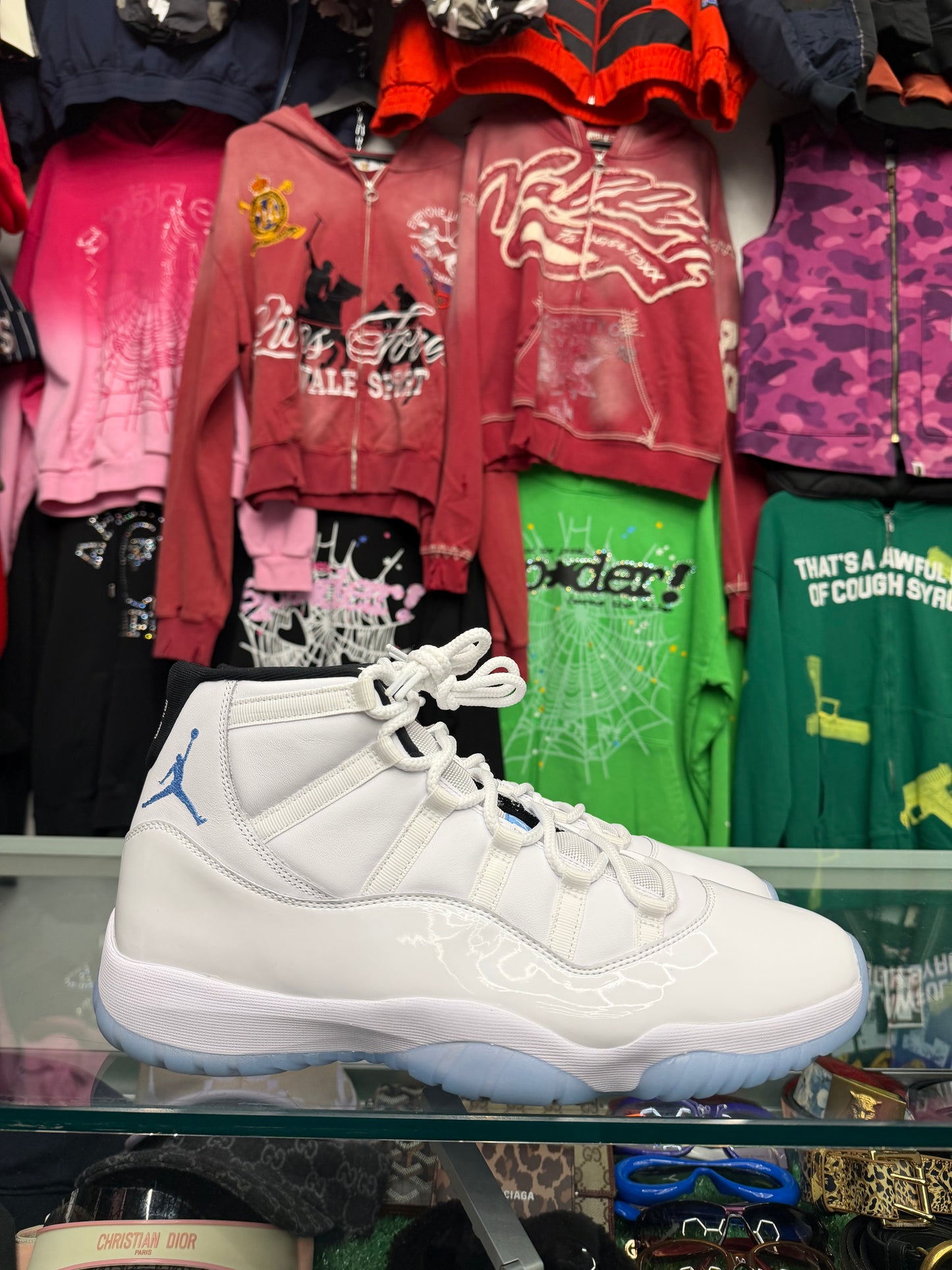 JORDAN 11 LEGEND BLUE (PRE-OWNED W/ BOX)