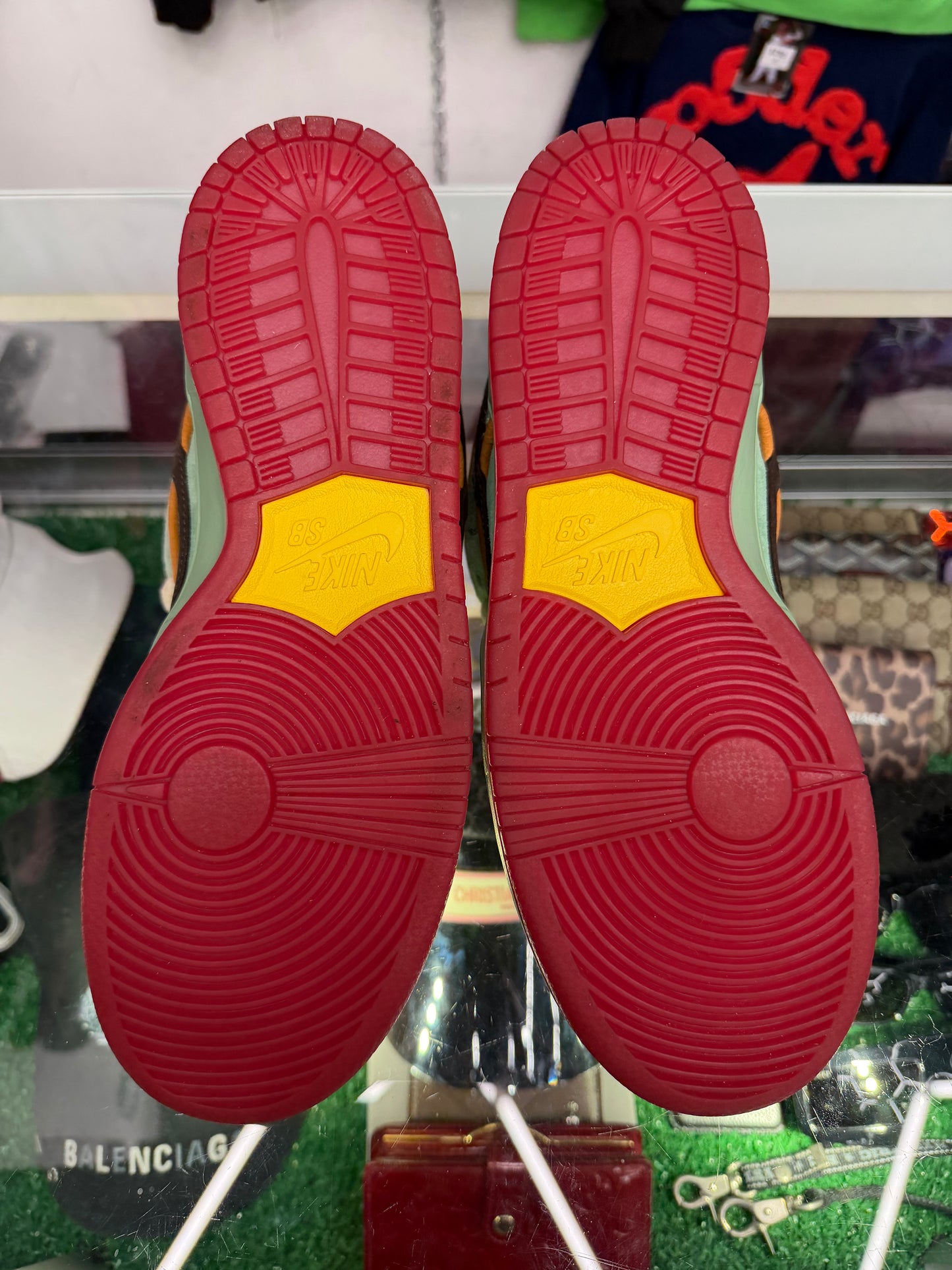 DUNK LOW SB RODEO (PRE-OWNED W/ BOX)
