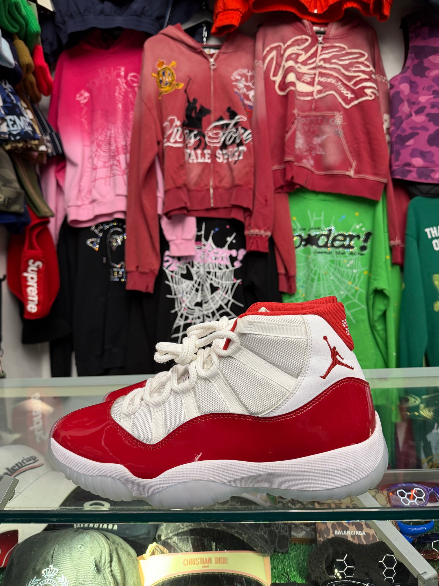 JORDAN 11 CHERRY RED (PRE-OWNED W/ BOX)