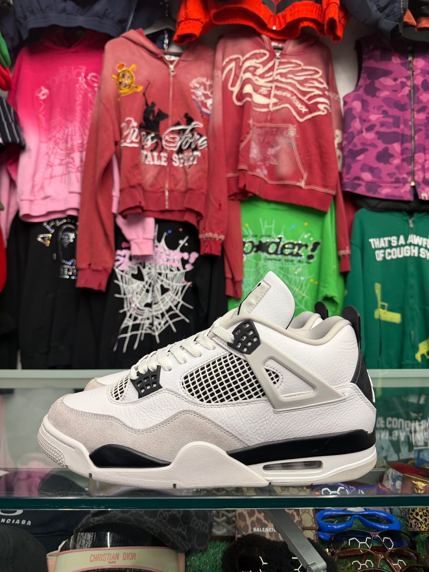 JORDAN 4 MILITARY BLACK (PRE-OWNED W/ BOX)