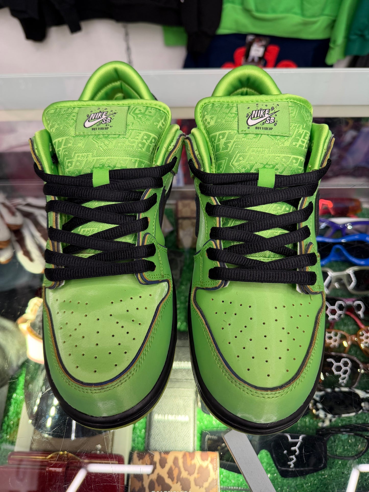 DUNK LOW SB POWERPUFF GIRLS BUTTERCUP (PRE-OWNED W/ BOX)