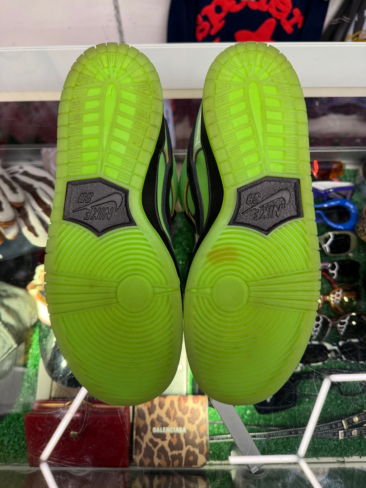 DUNK LOW SB POWERPUFF GIRLS BUTTERCUP (PRE-OWNED W/ BOX)