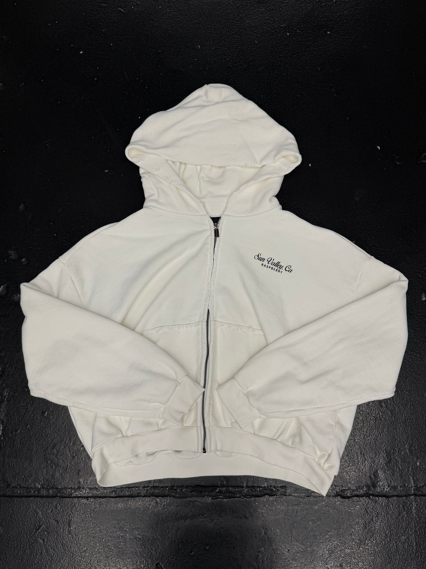 GV GALLERY RASPBERRY HILLS SUN VALLEY ZIP UP (PRE-OWNED)