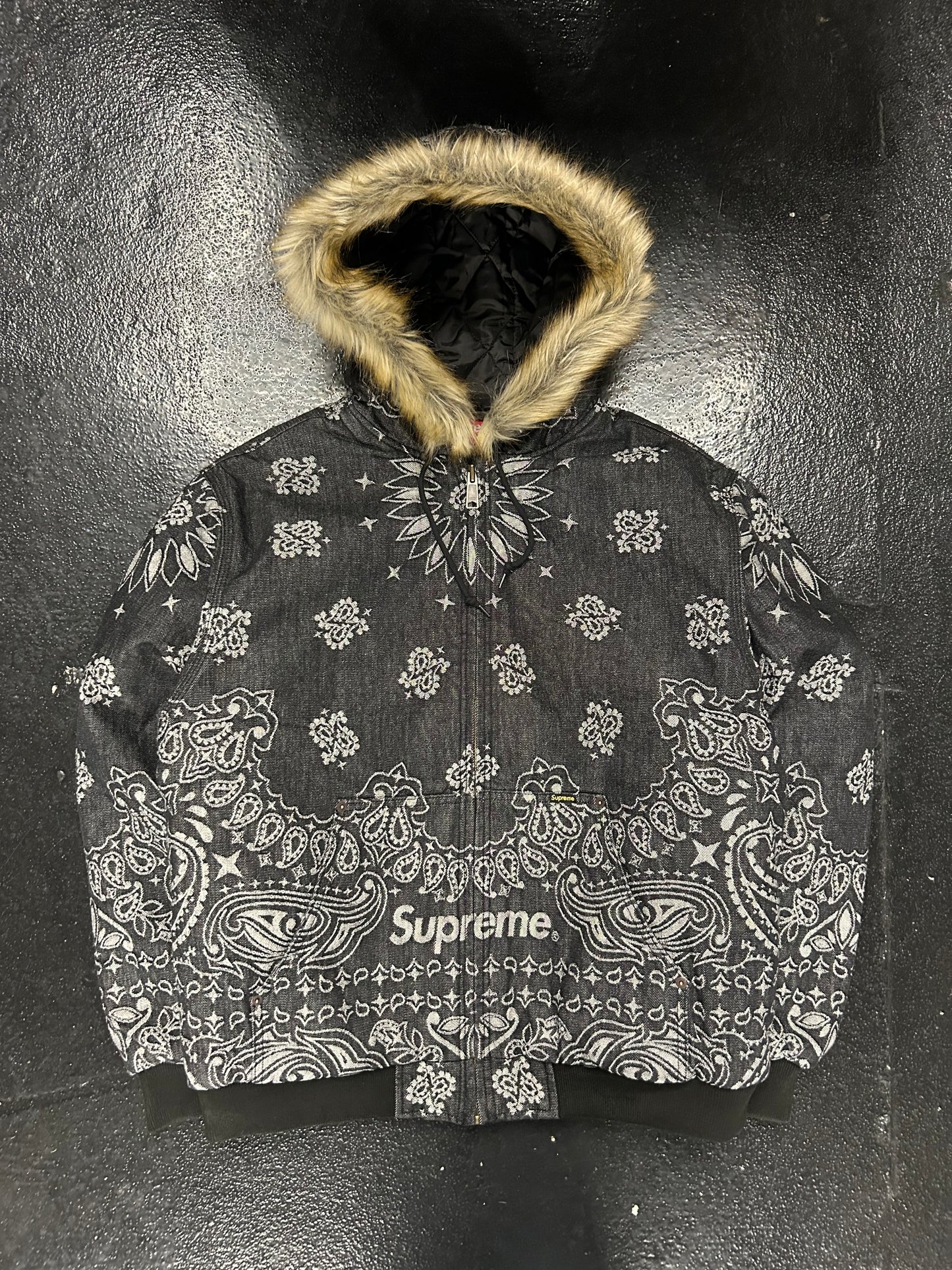 SUPREME BANDANNA JACQUARD DENIM ZIP (VNDS)