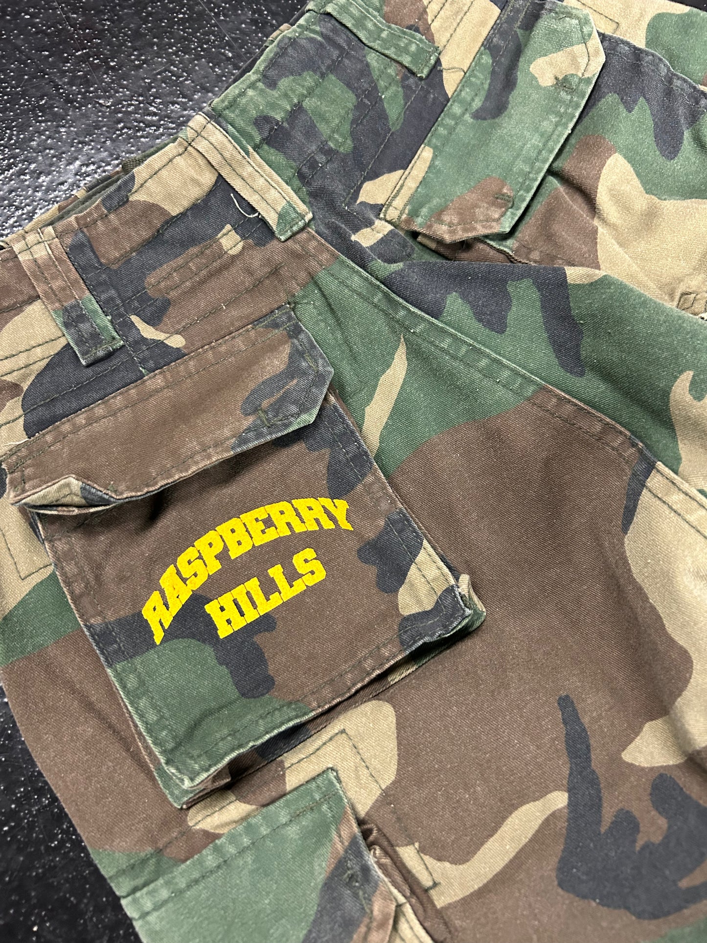 RASPBERRY HILLS CAMO SHORTS (BRAND NEW)